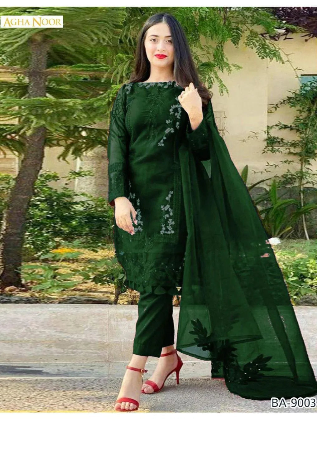 “Elegant Green Embroidered Dhanak Suit Set – 2 Pcs”