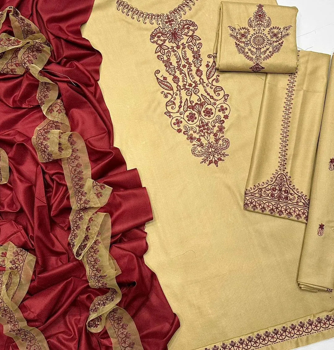 Multicolor Printed Suit Set with Embroidered Neckline – 3 Pcs