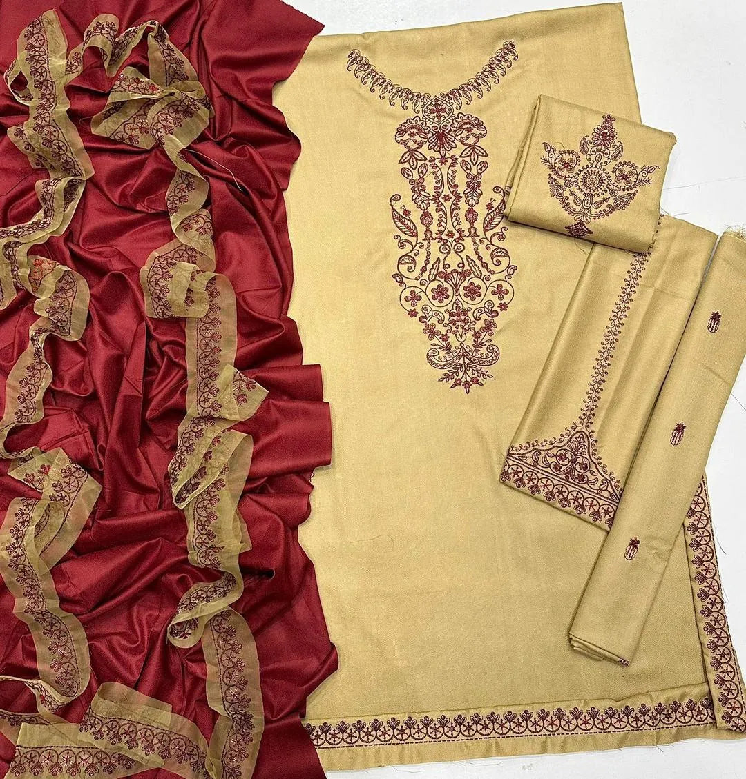 Multicolor Printed Suit Set with Embroidered Neckline – 3 Pcs